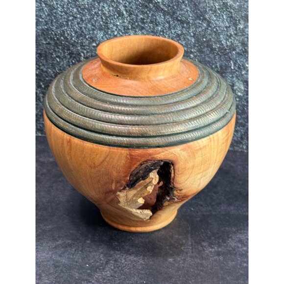 Handcrafted Wooden Vase With Carved Detailing & Natural Knot Design Signed SJ - Picture 2 of 7